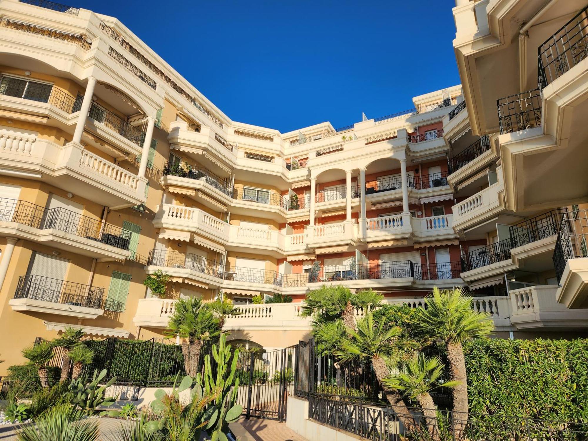 מנטון Exclusive Panoramic Sea View In Victoria Beach מראה חיצוני תמונה